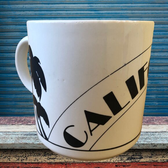 Vintage Coffee Mug CALIFORNIA Artist Signed Palm Trees Made in England - Picture 4 of 10